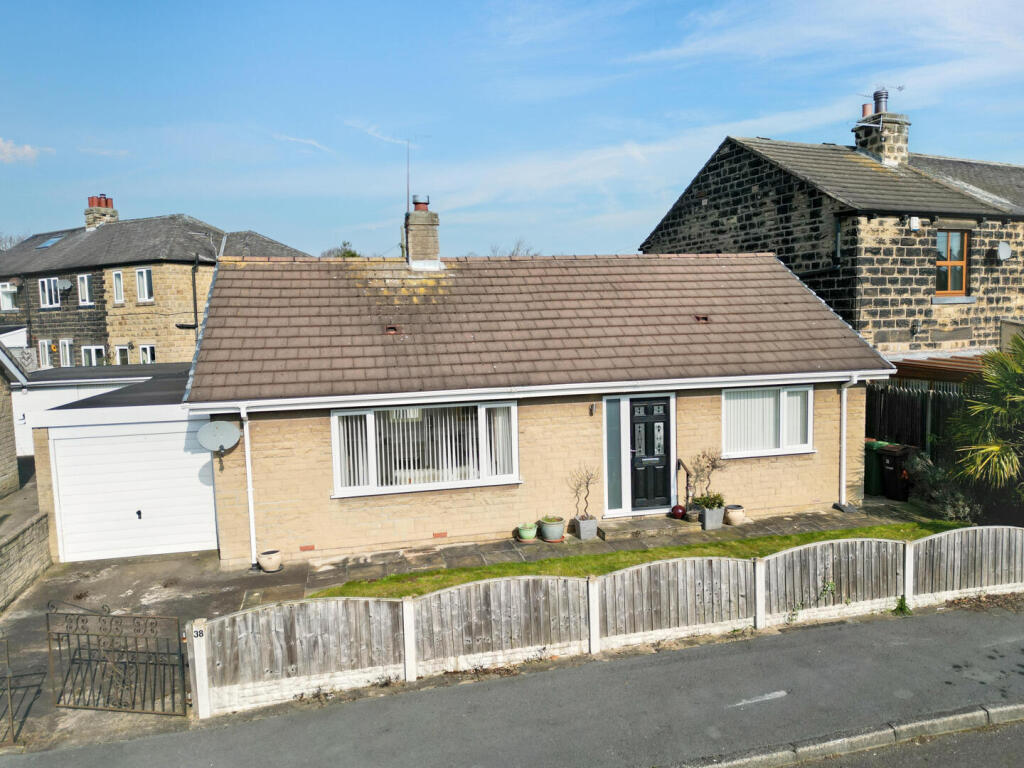 Main image of property: Moor Top Avenue, Ackworth, Pontefract