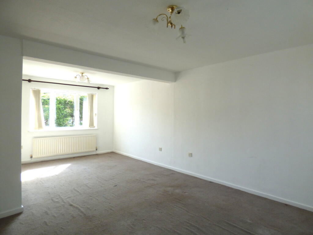 House in Worcester - View 5