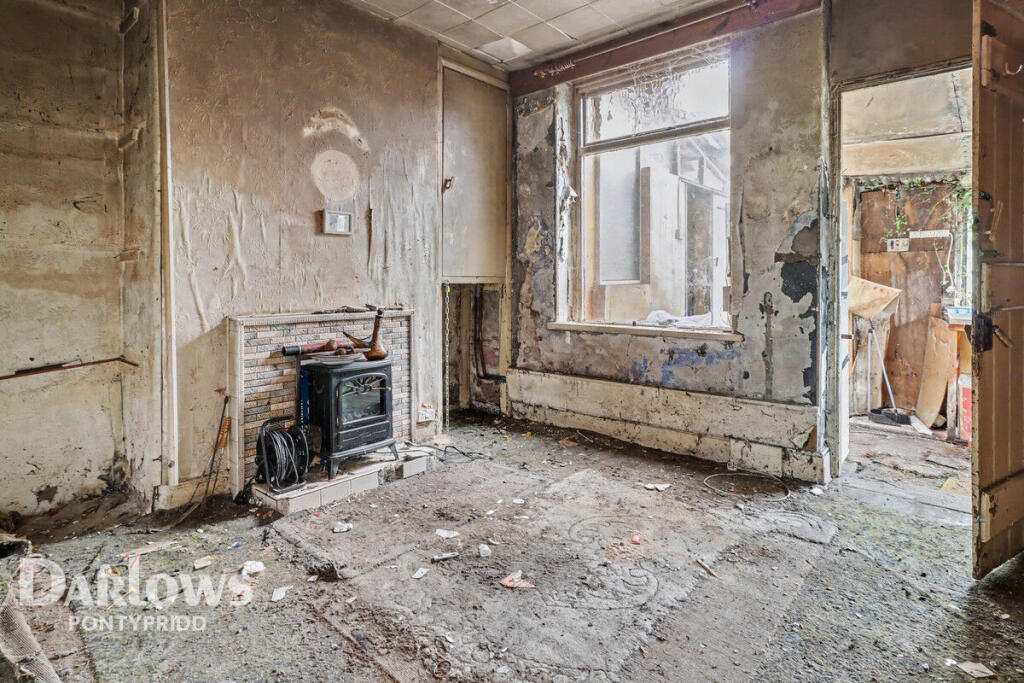 Penylan Road, Pontypridd photo 3