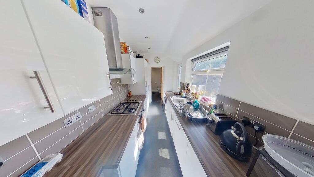 House in Nottingham - View 5