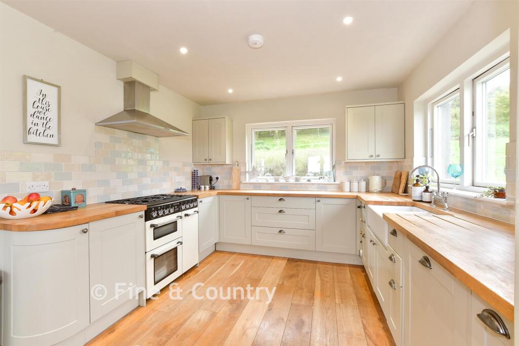 Mersley Downs Road, Downend, Isle of Wight photo 4