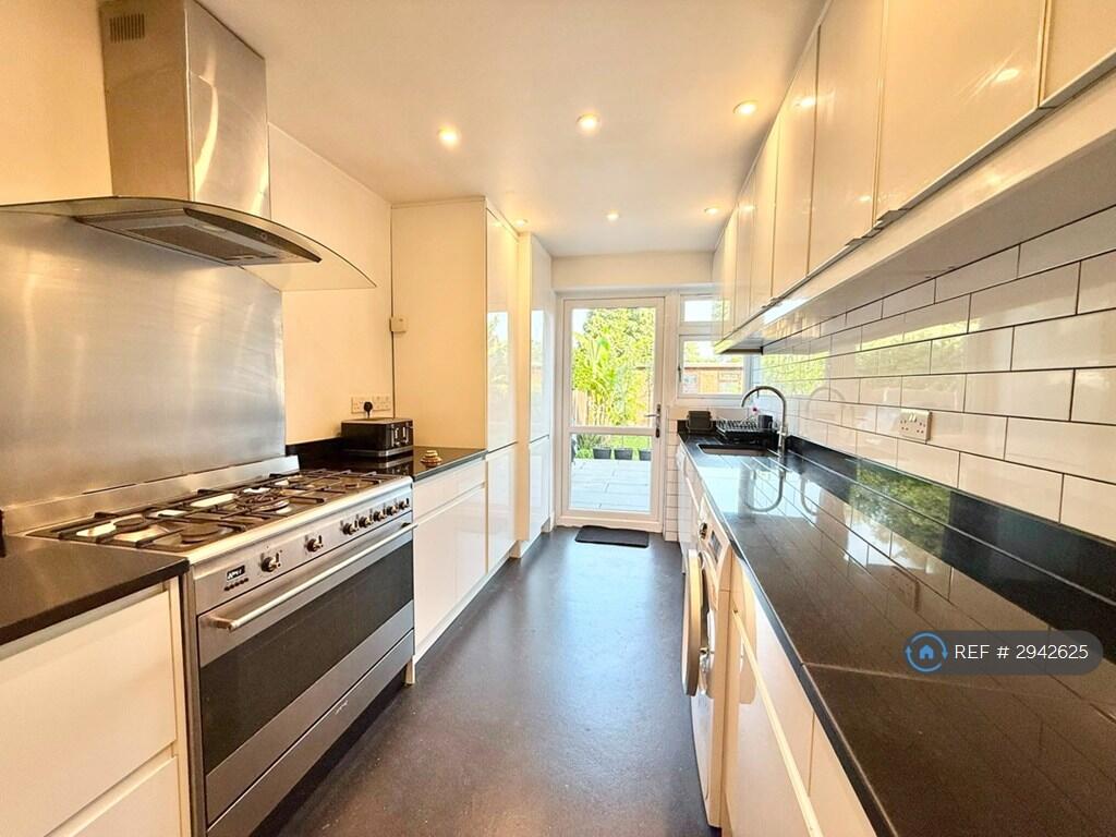 Main image of property: Coventry Road, Ilford, IG1