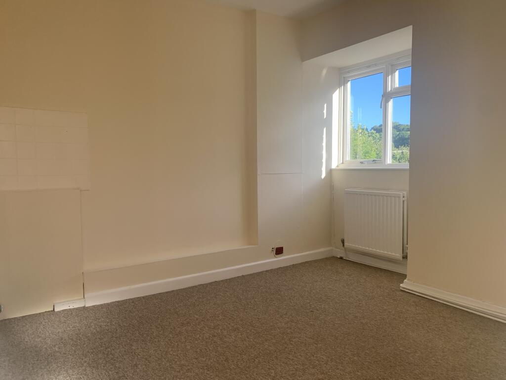 Apartment in Taunton - View 4