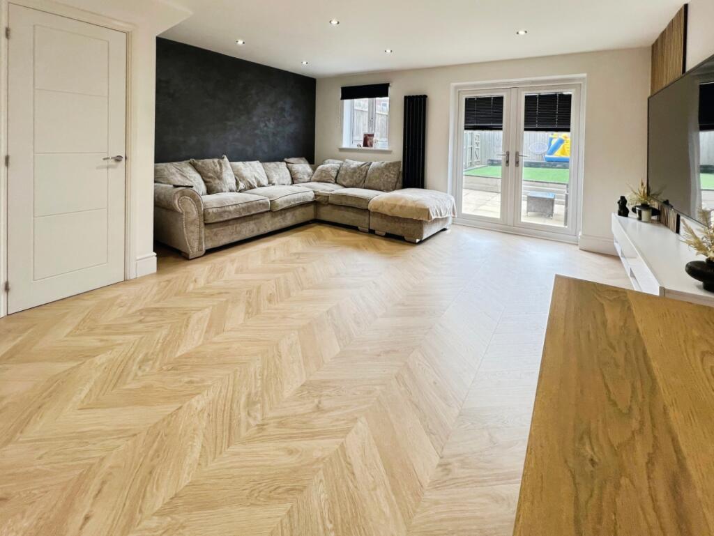 House in Shrewsbury, Sutton Farm - View 4