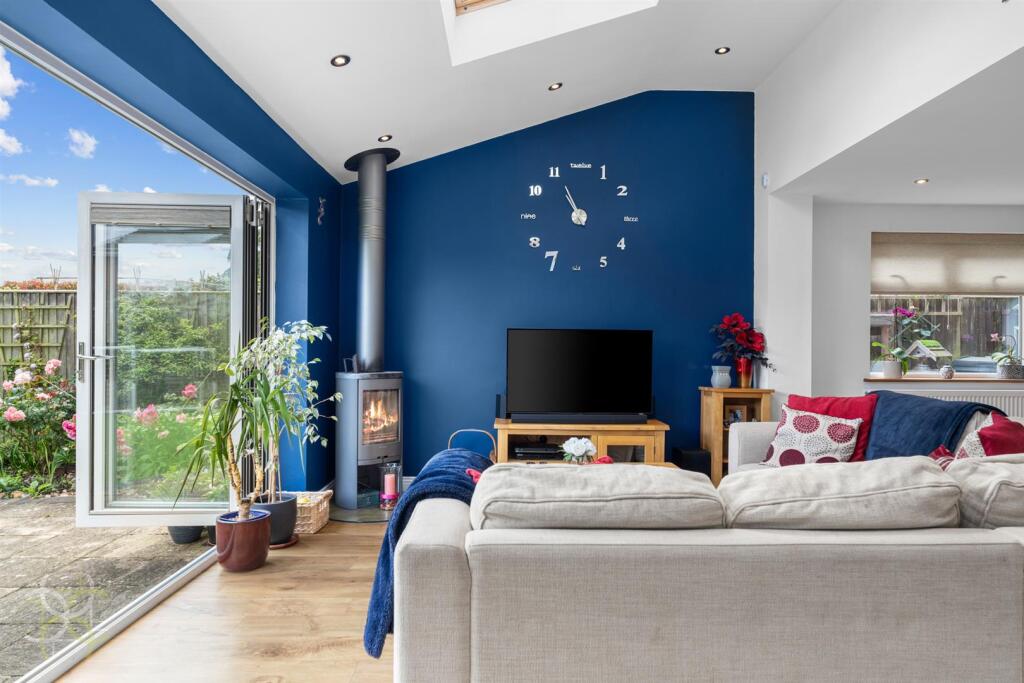 Hughes Close, Harvington, Evesham - Vue 6