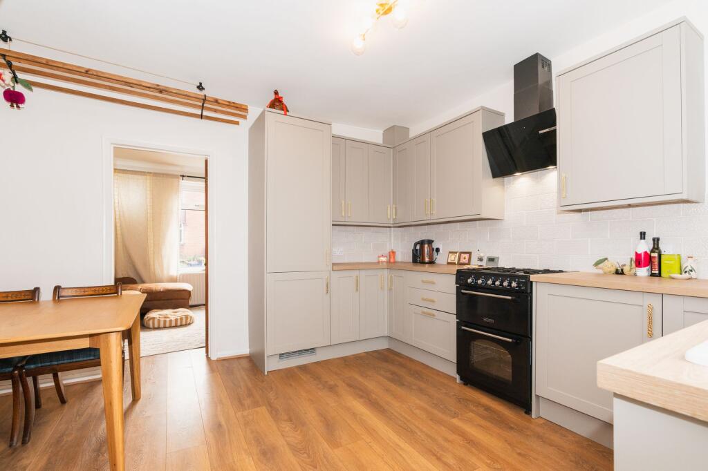 House in Sheffield, Steel Bank, Crookes - View 3