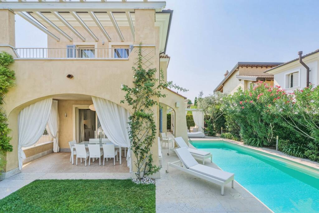 Main image of property: Lombardy, Brescia, Manerba Del Garda
