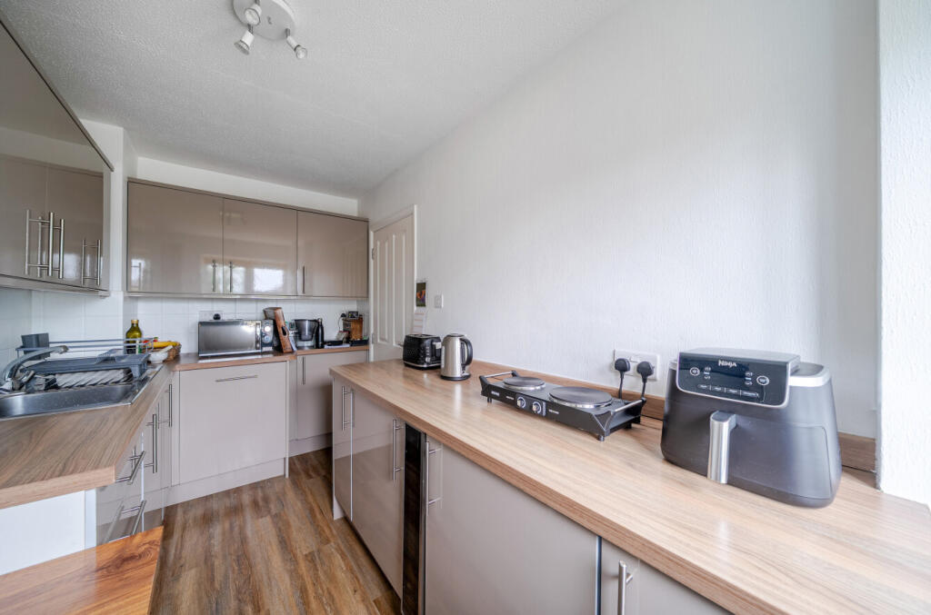 Apartment in Brighton - View 5