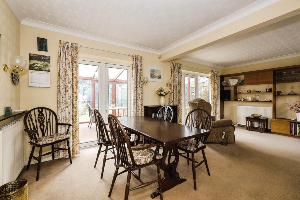 Folly Close, Yaxley, Peterborough photo 3