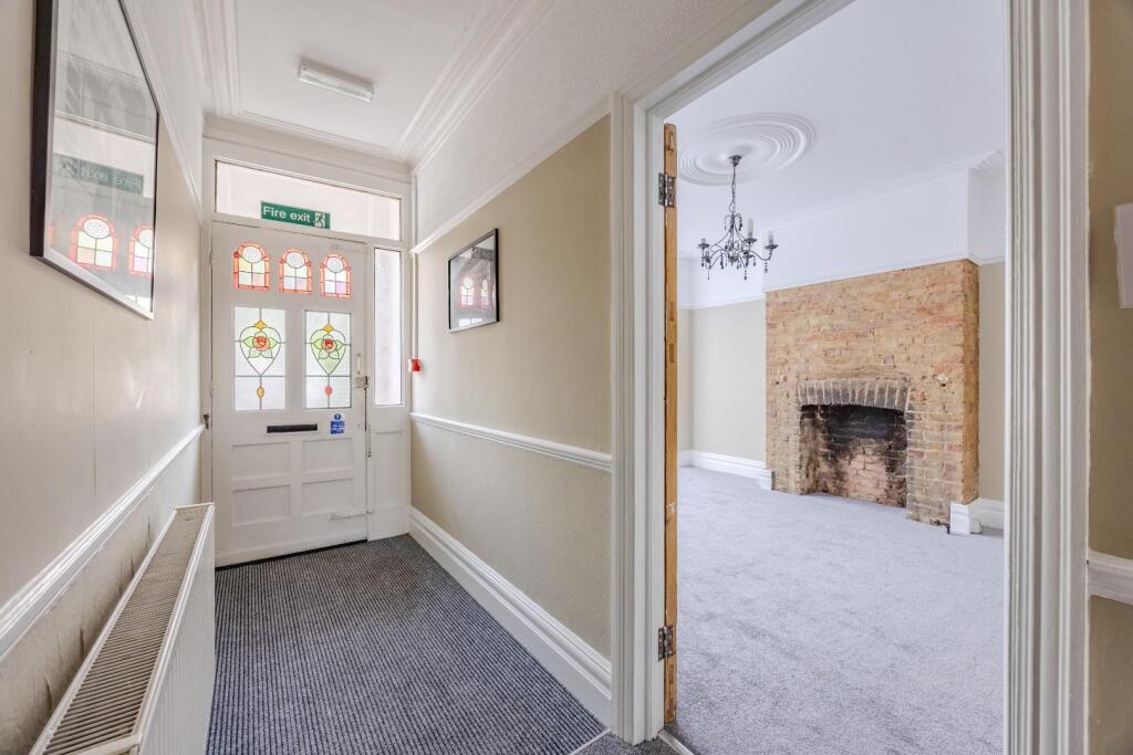 House in Southend-on-Sea, Essex - View 2