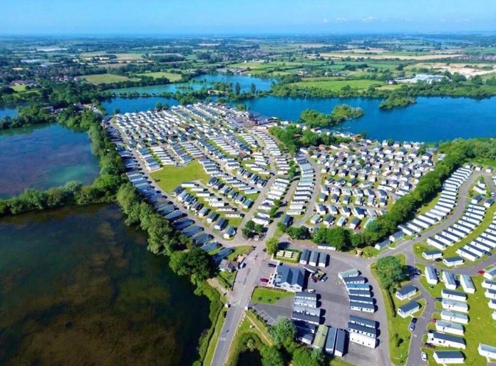 Chichester Lakeside Holiday Park Vinnetrow Road Chichester