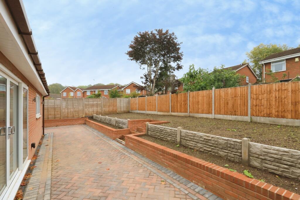 House in South Staffordshire, Perton - More