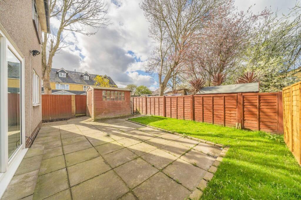 Apartment in Twickenham - View 4