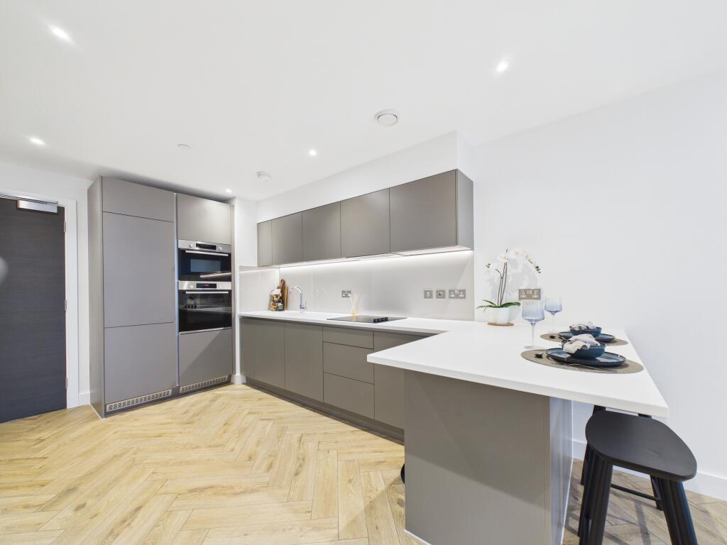 Apartment in Manchester - View 5