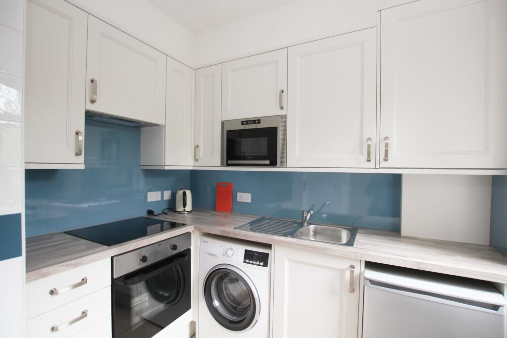 Apartment in Glasgow - More