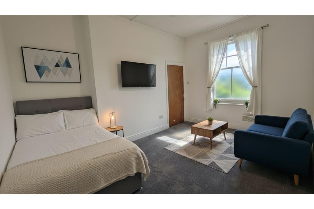 Main image of property: London Road, Maidstone, ME16