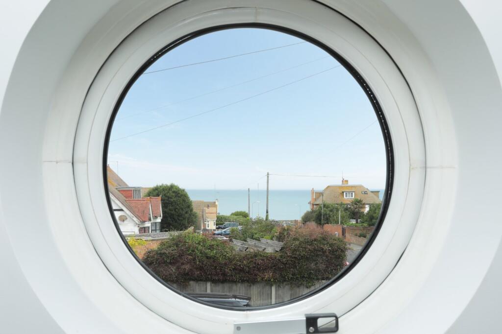Ryders Avenue, Westgate-on-Sea, Kent, CT8 photo 3