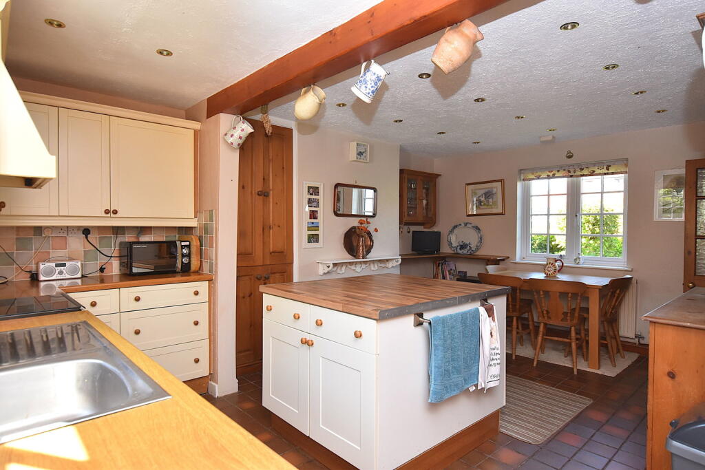 House in Chester, Ellesmere Port - View 4