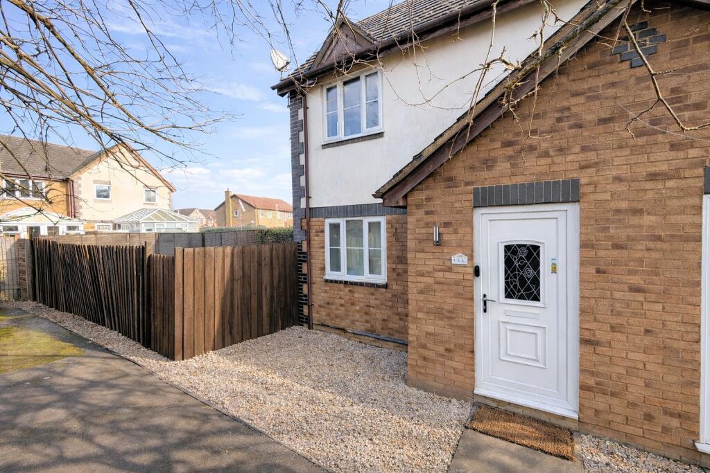 Main image of property: Lark Vale, Aylesbury, Buckinghamshire, HP19