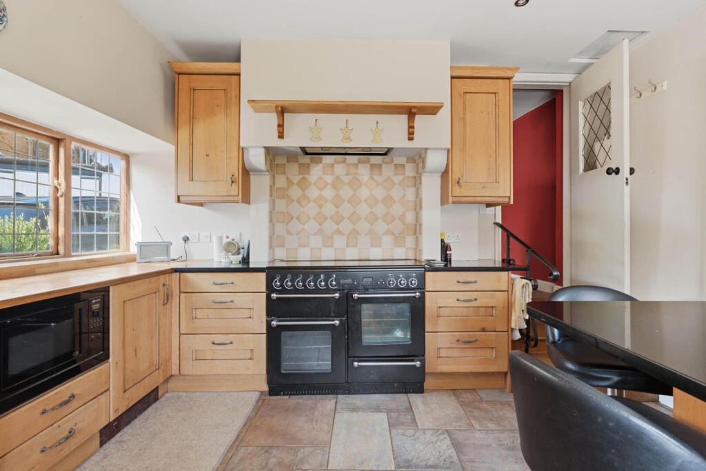 House in Byfield - View 3
