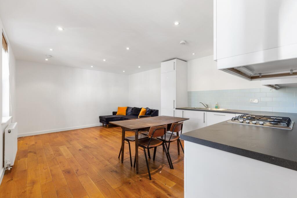 Apartment in London - View 4