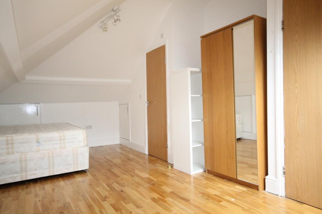 3 bedroom flat for rent