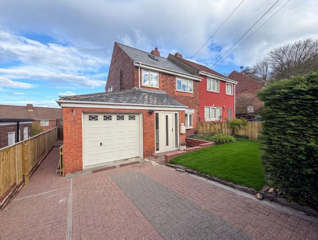 3-bed semi-detached on Pikesyde, Dipton, Stanley, £195,000