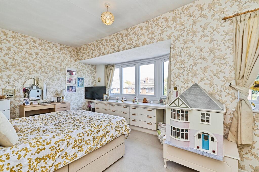 House in Walsall - More
