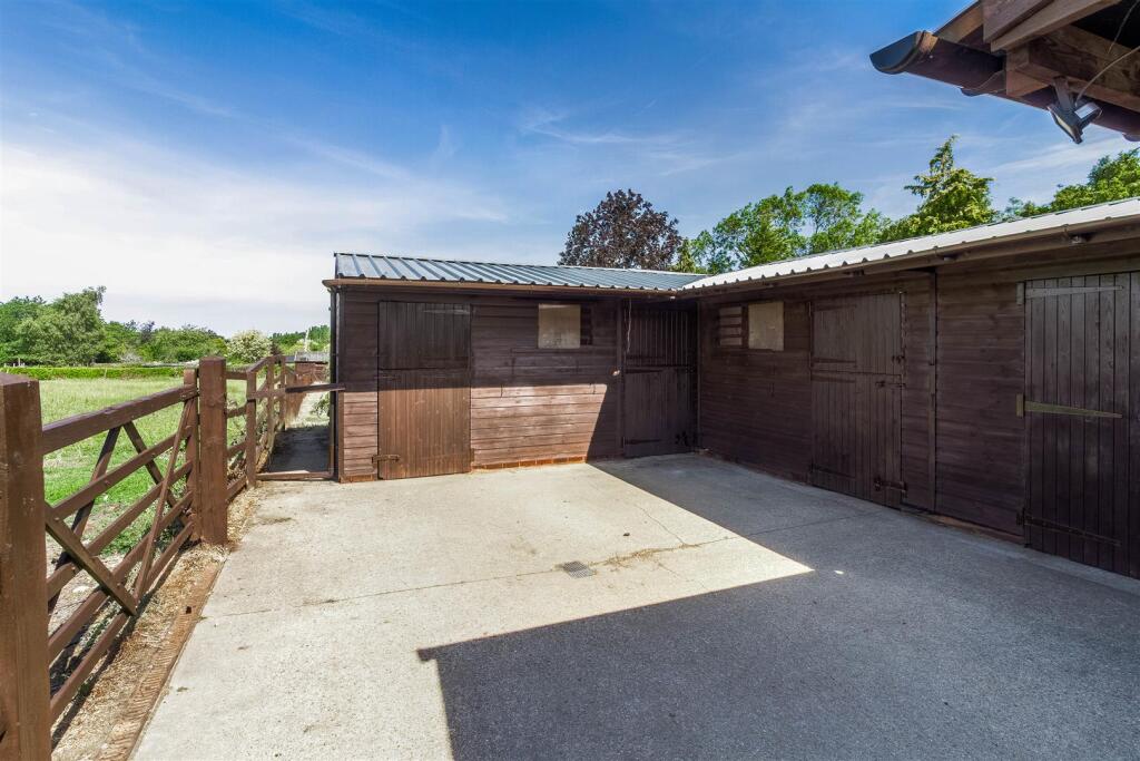 Bridle Road, Hannington - View 5