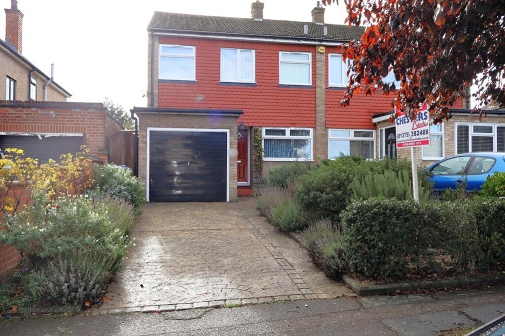 3-bed semi-detached on Langthorne Crescent, Grays, Thurrock, £435,000