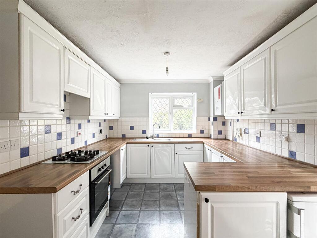 House in Wealden, Hailsham - View 5