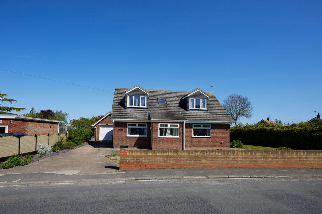Main image of property: Main Road, Reedness