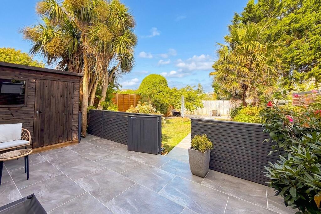 House in Arun, Hampton Park, Littlehampton - More