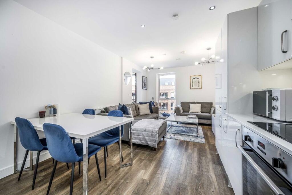 Apartment in London - View 3