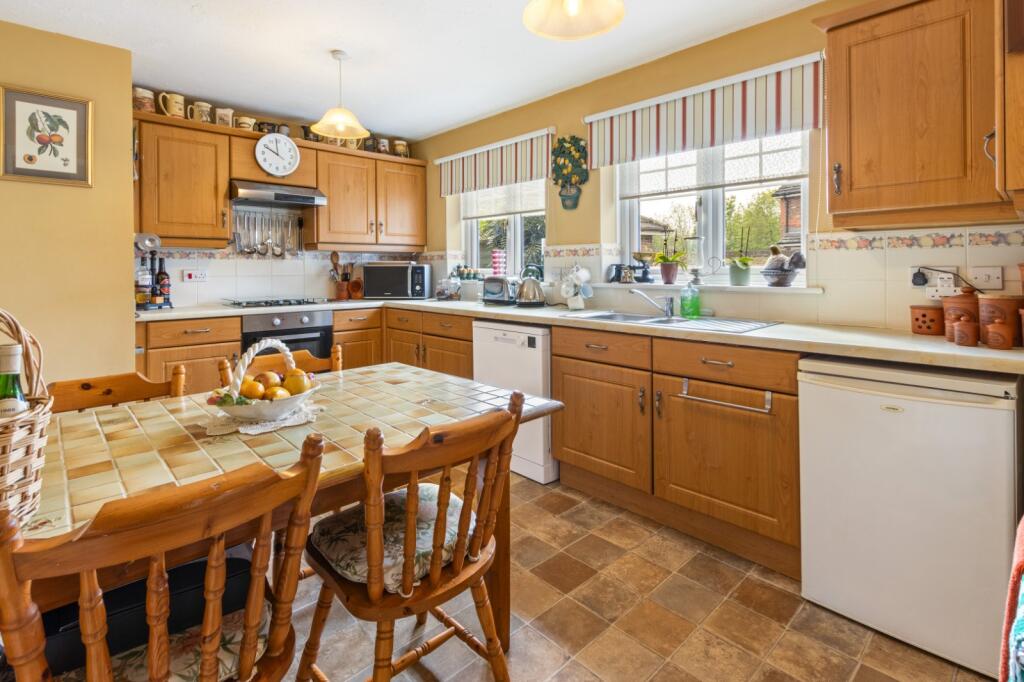 Orchid Rise, Scunthorpe, DN15 photo 4