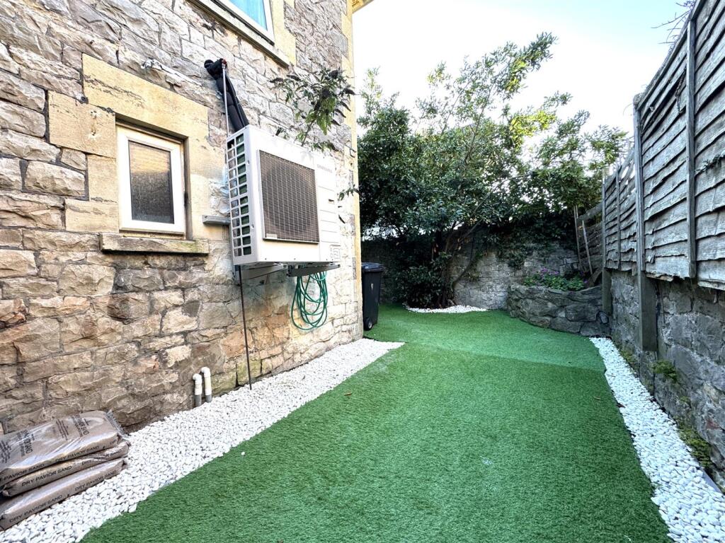 House in Weston-super-Mare, North Somerset - More