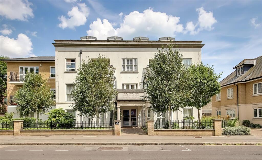 Apartment in Brighton