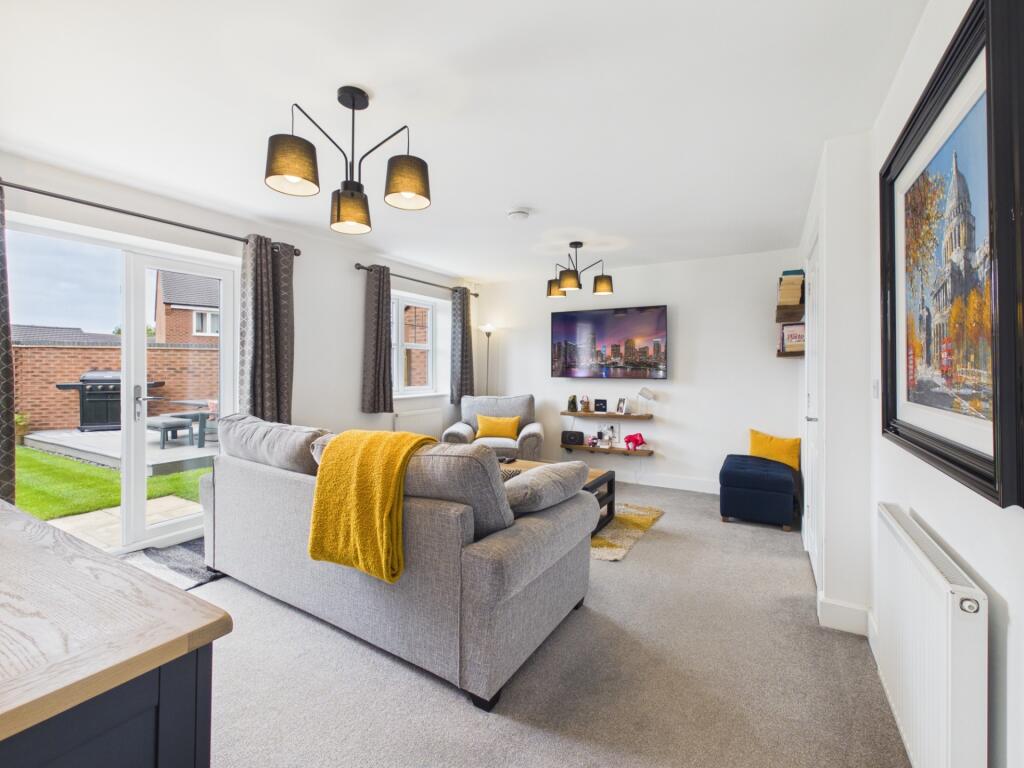 House in Northampton - View 3