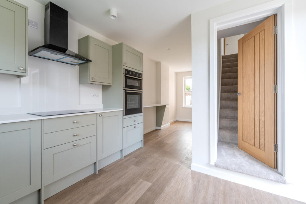 St Michaels Road, Wareham, BH20 photo 5
