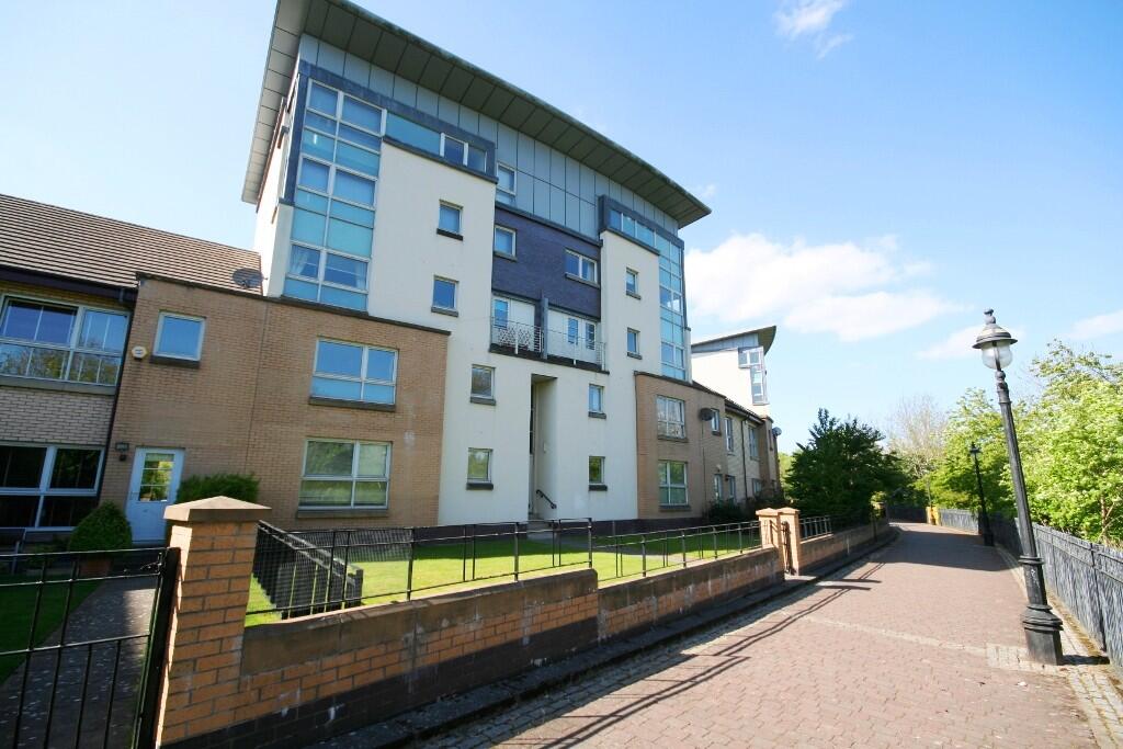 Main image of property: Waterside Place, 2 Bed Unfurnished Modern Apartment, New Gorbals - Available 09/02/2026