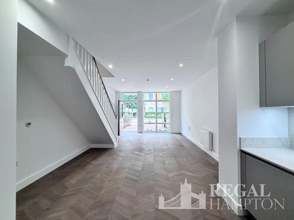 House in London - View 2