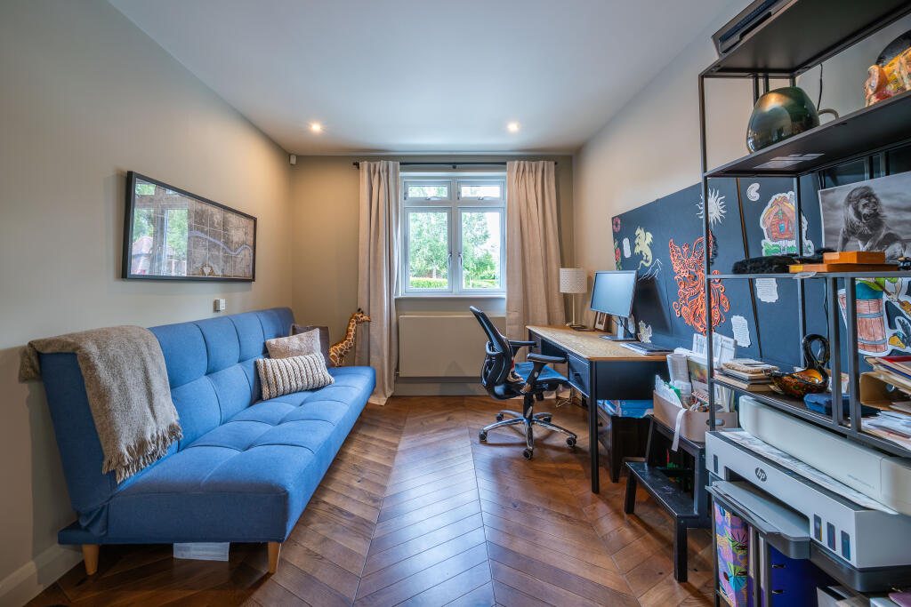 Apartment in London - More