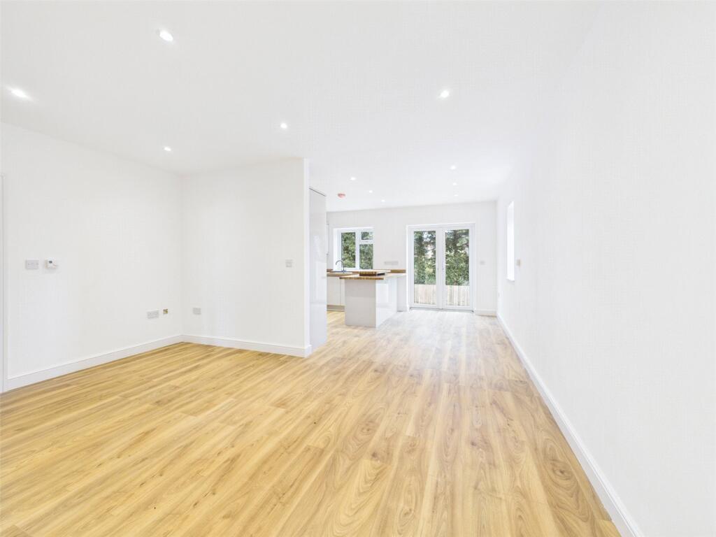 15, Stanton Road photo 3