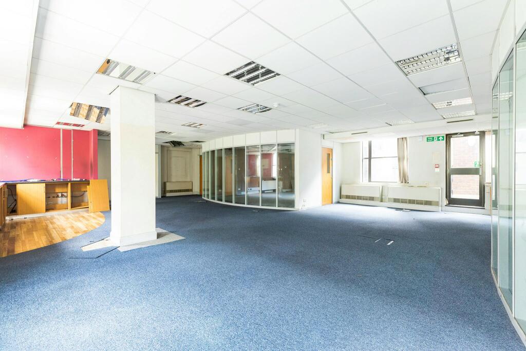 123 Grays Inn Road 13.jpg