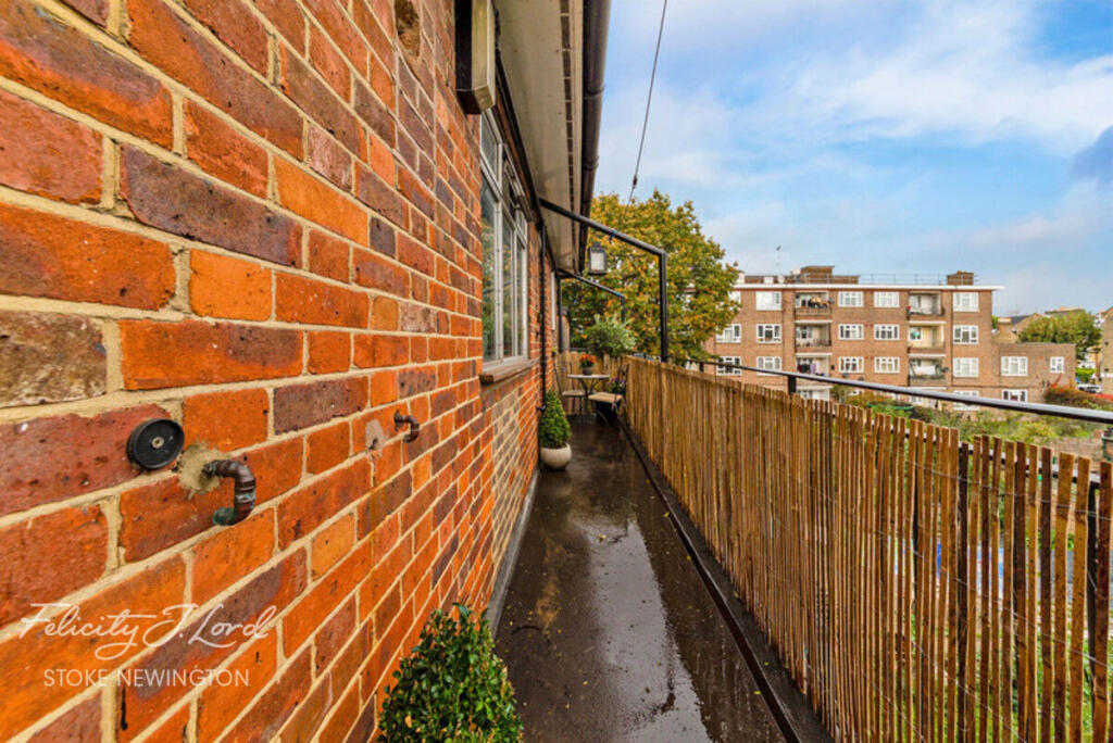 Main image of property: Albion Road, London N16