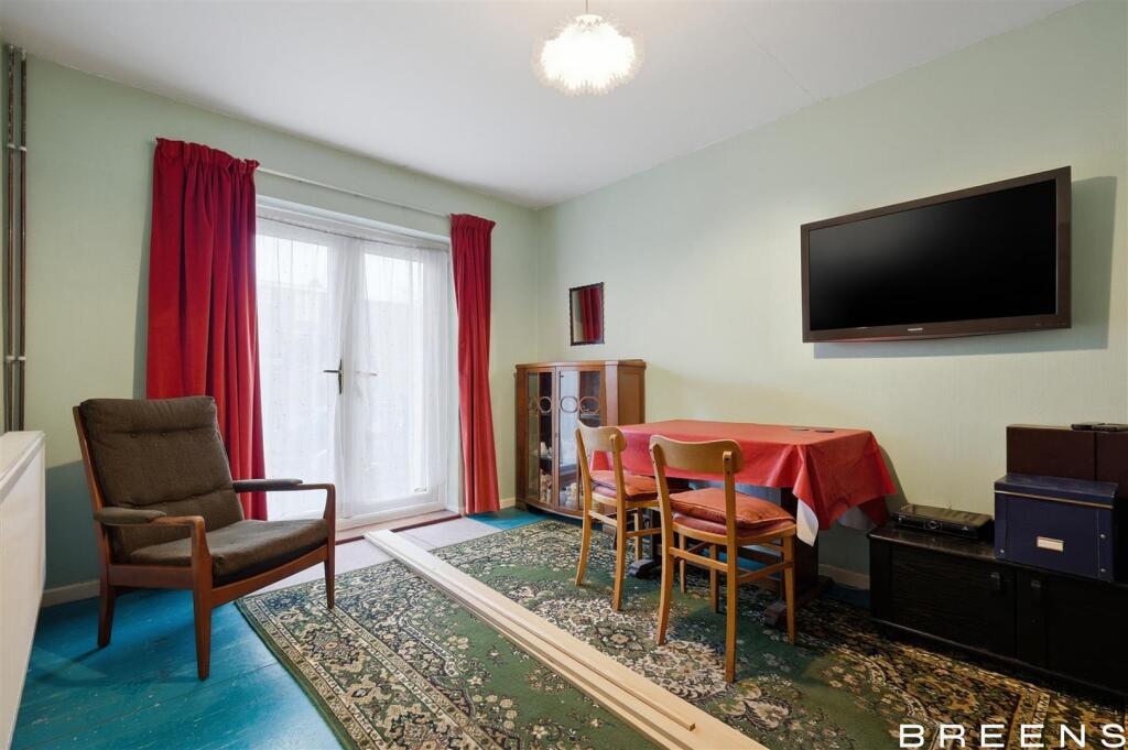 House in London, Ponders End - View 5