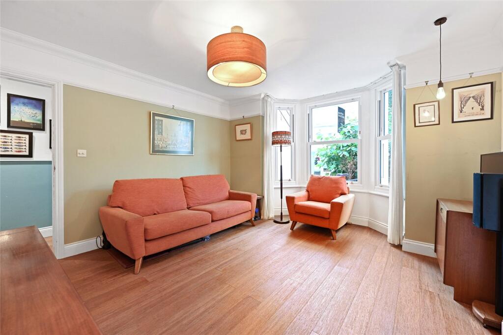 Apartment in London - View 4