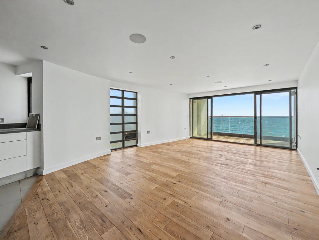 Apartment in Sandgate, Golden Valley - View 2
