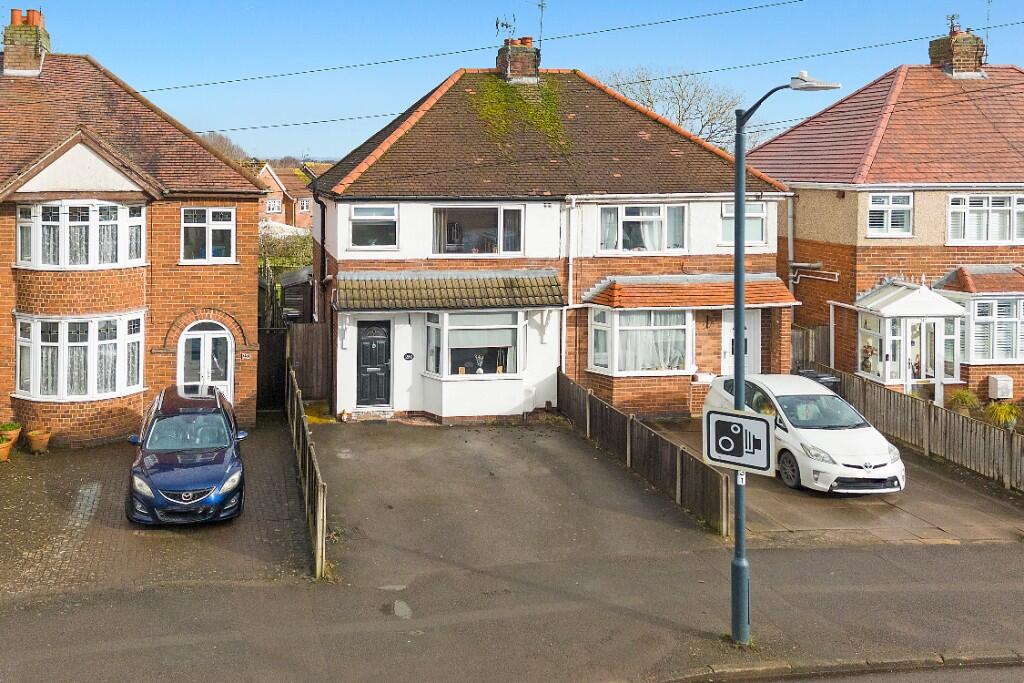 Main image of property: Greenmoor Road, Nuneaton, Warwickshire, CV10