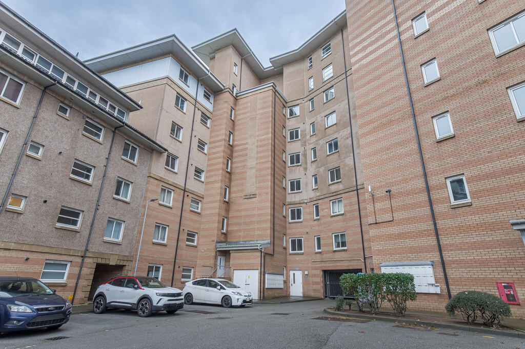 Main image of property: 87 Bannermill Place